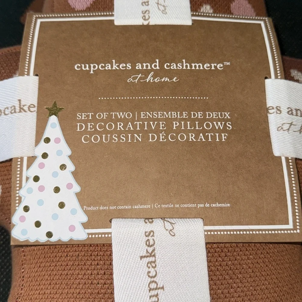 Cupcakes & Cashmere Gingerbread Pillow Set 2 pk New